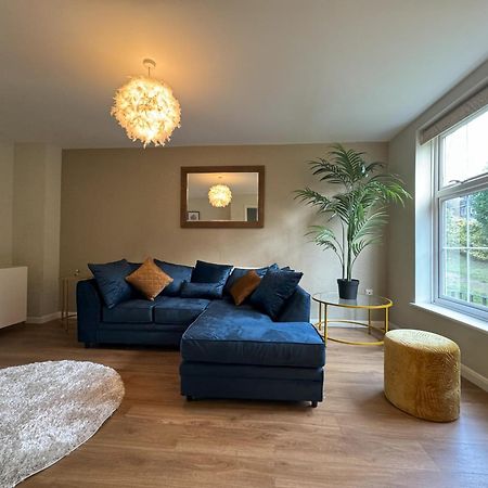 Chieveley Mews By Sarrochic Villa Sunningdale Ngoại thất bức ảnh